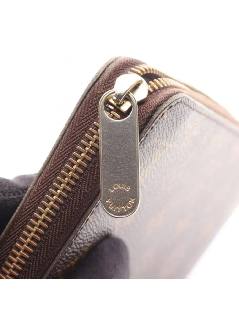 Louis Vuitton Round Wallet Zippy Monogram